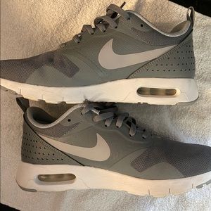 Nike Air Max Tavas Sneakers, Size 5.5 boys